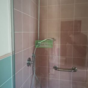 Casa di corte d’angolo con resede privata